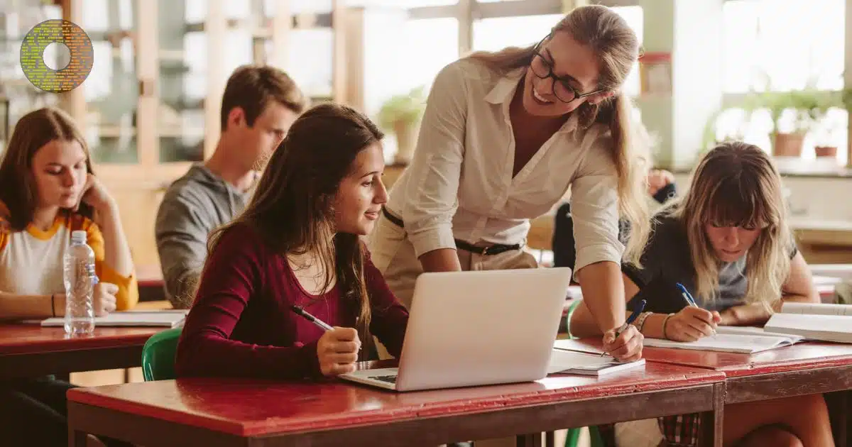 what is the difference IELTS vs TOEFL