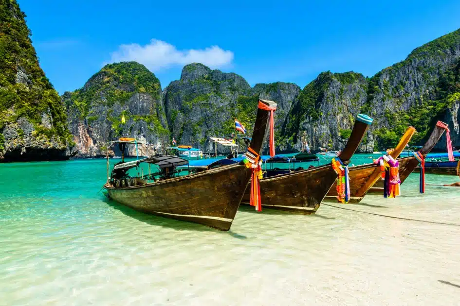 teaching salary in thailand 2