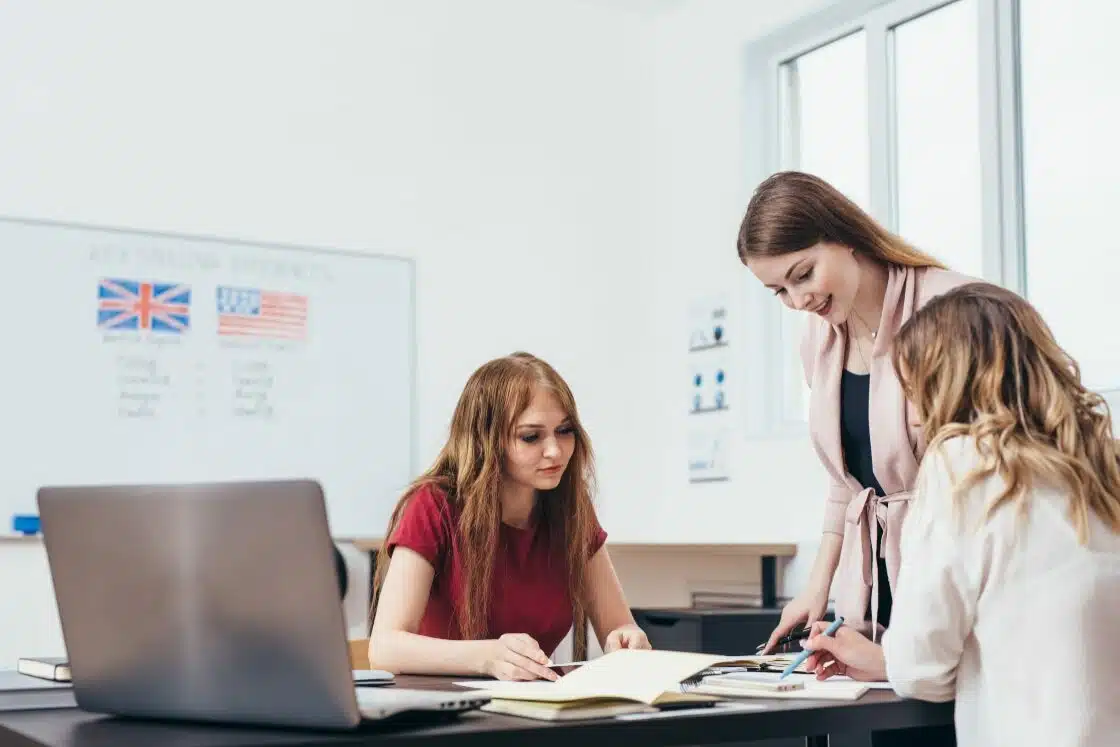 TEFL teacher leading an English class for international students in the UK