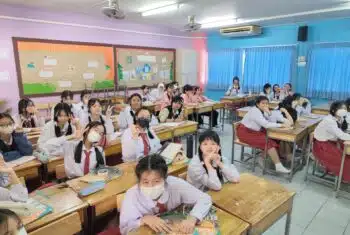 Thai students Brendan Pitt